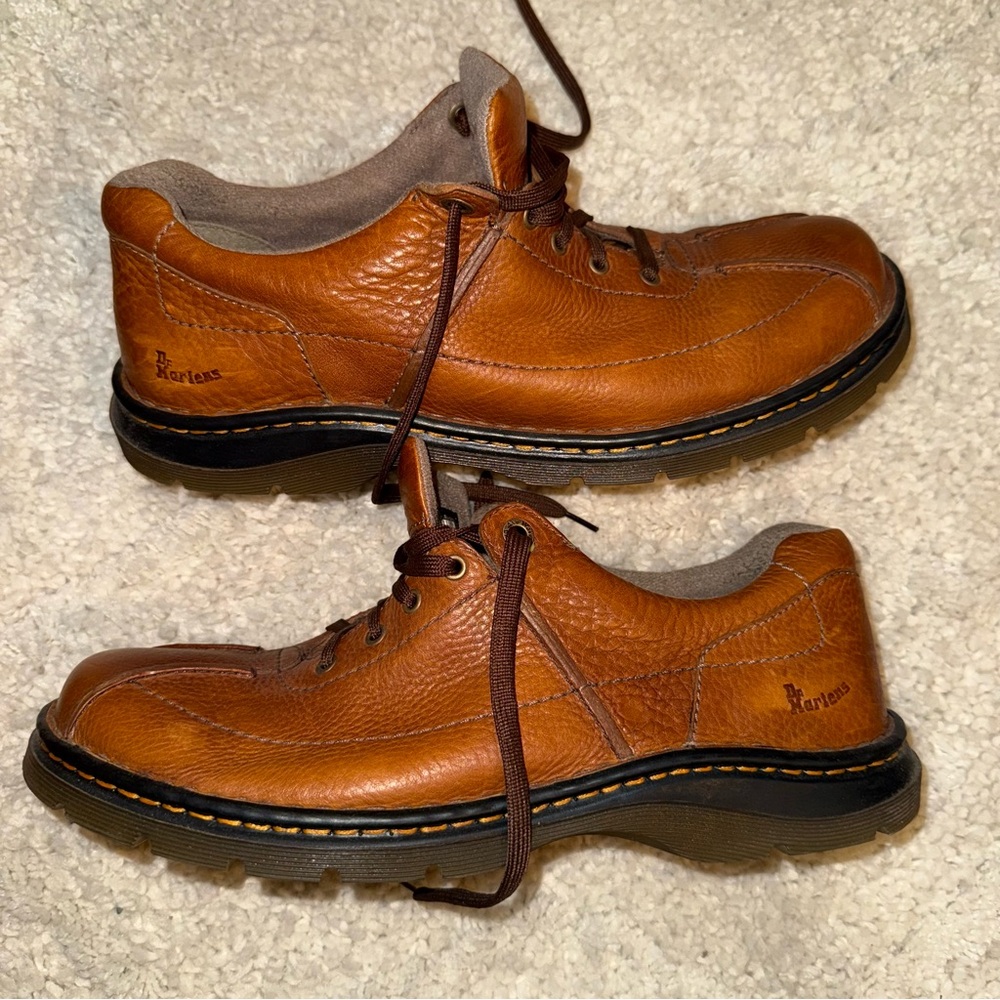 11199 Dr. Martens Lace Up Leather Shoes